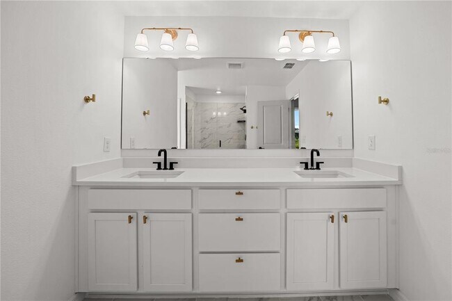 Building Photo - 5005 Golden River Ln