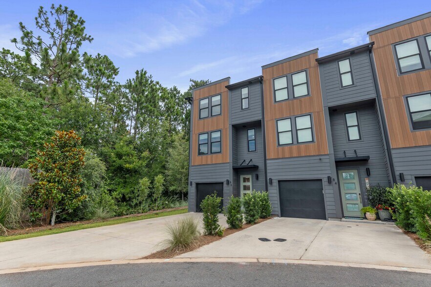 Building Photo - 86 Blue Eden Loop