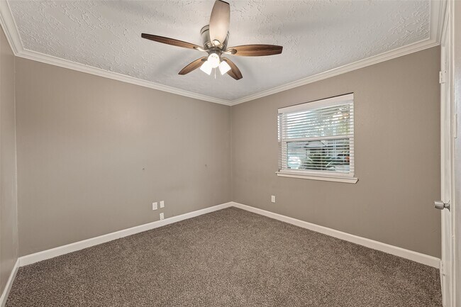 Building Photo - 7338 Cornwall Bridge Ln