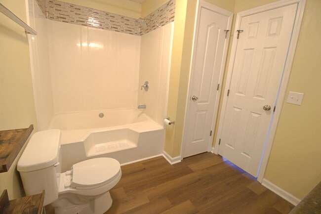 Building Photo - 205 Tempest Ln