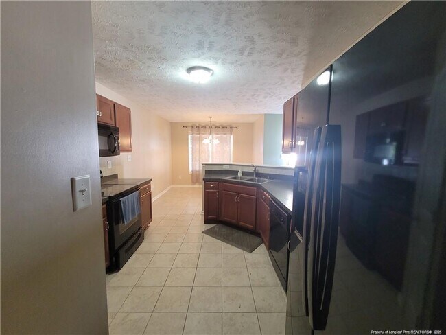 Building Photo - 3608 Crosswinds Dr