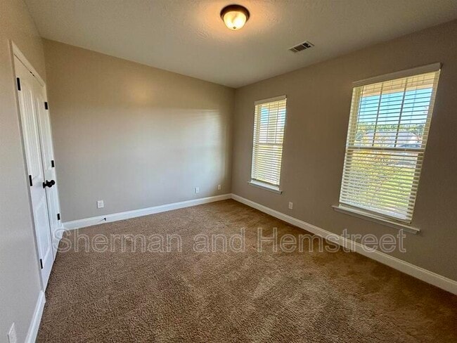 Building Photo - 214 McDuffie Cir