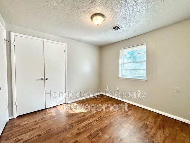 Building Photo - 408 NW 88th St