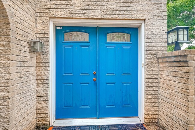 Building Photo - 3631 Glenpine Dr