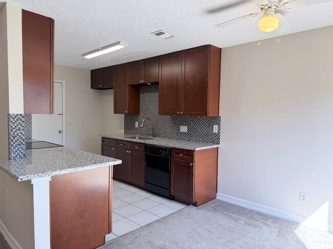 Building Photo - 2222 Sunset Trail