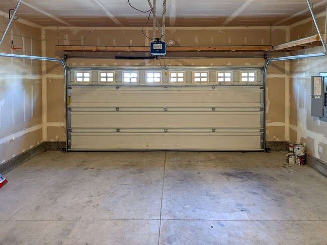 Building Photo - 1382 Glacier View St SE