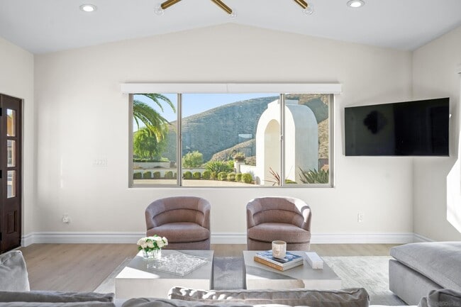 Building Photo - 424 Agua Vista Dr