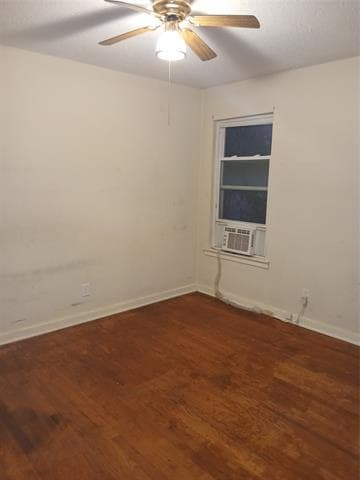 Building Photo - 3015 Avon St