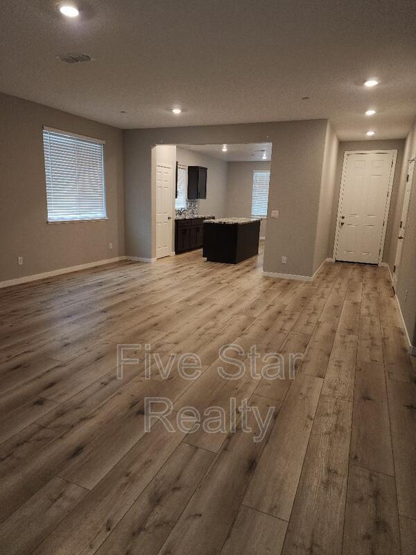 Building Photo - 2203 Woodlet St
