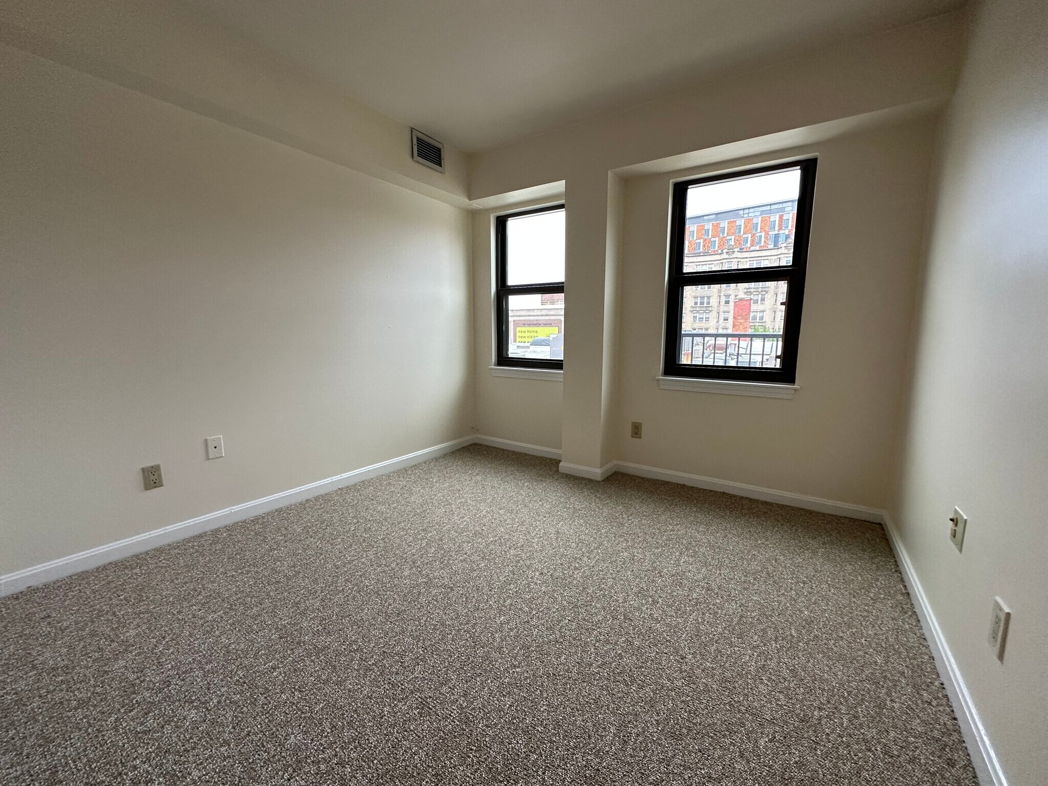 Building Photo - 50 Saint Stephen St