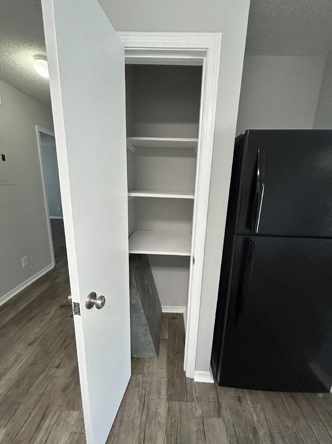 Building Photo - 3 BD 2 BA APARTMENT BY TTU FOR RENT