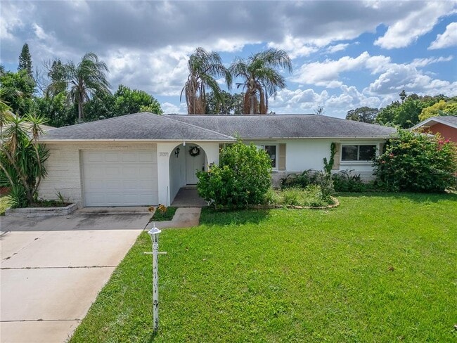 Building Photo - 2127 Scotland Dr