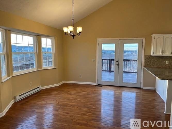 Building Photo - 7918 Holly Hills Dr