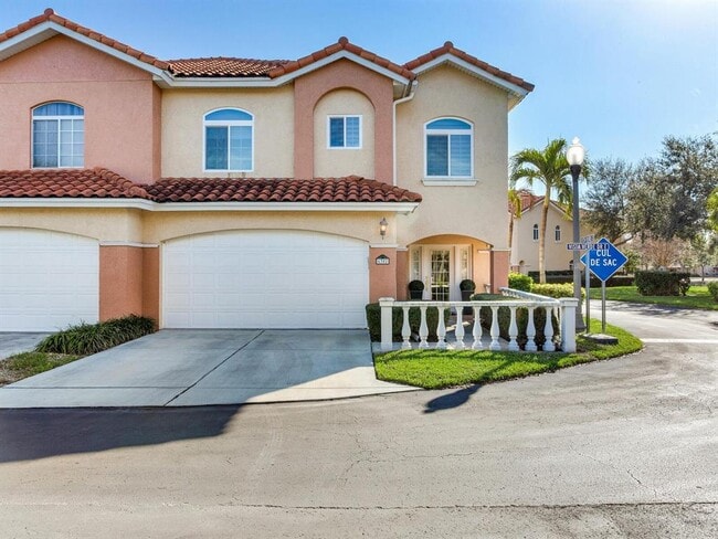 Building Photo - 6302 Vista Verde Dr W