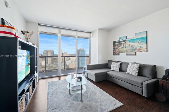 Primary Photo - 50 Biscayne Blvd