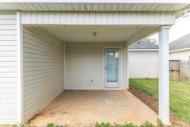 Building Photo - 104 Cello Ln