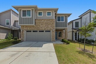 Building Photo - 7511 Traylor Cv