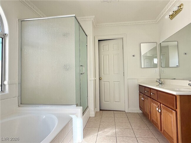 Building Photo - 8896 Tomnitz Ave