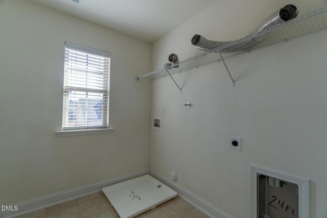 Building Photo - 508 Eagles Wy