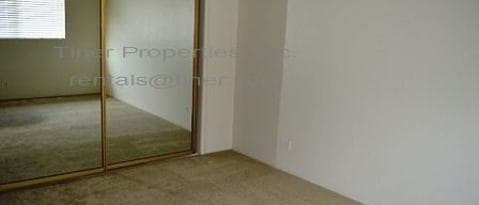 Building Photo - 4709 Large Oak Ct
