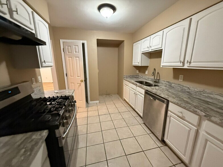 Building Photo - 11550 Villa Dorado Dr