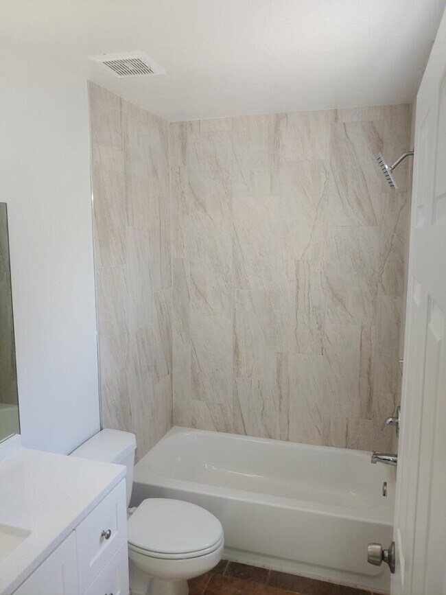 Building Photo - 11832 N Saguaro Blvd