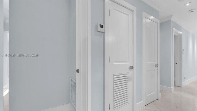 Building Photo - 2900 SW 92nd Ave