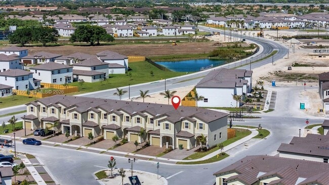 Building Photo - 2425 SE 28th Dr