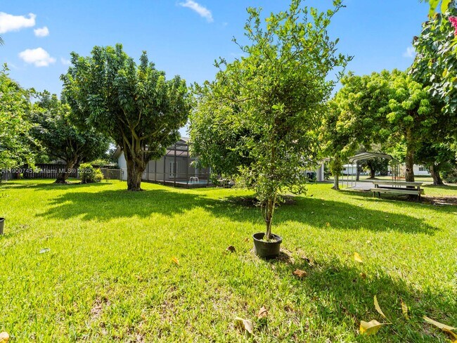 Building Photo - 17223 SW 87th Ave