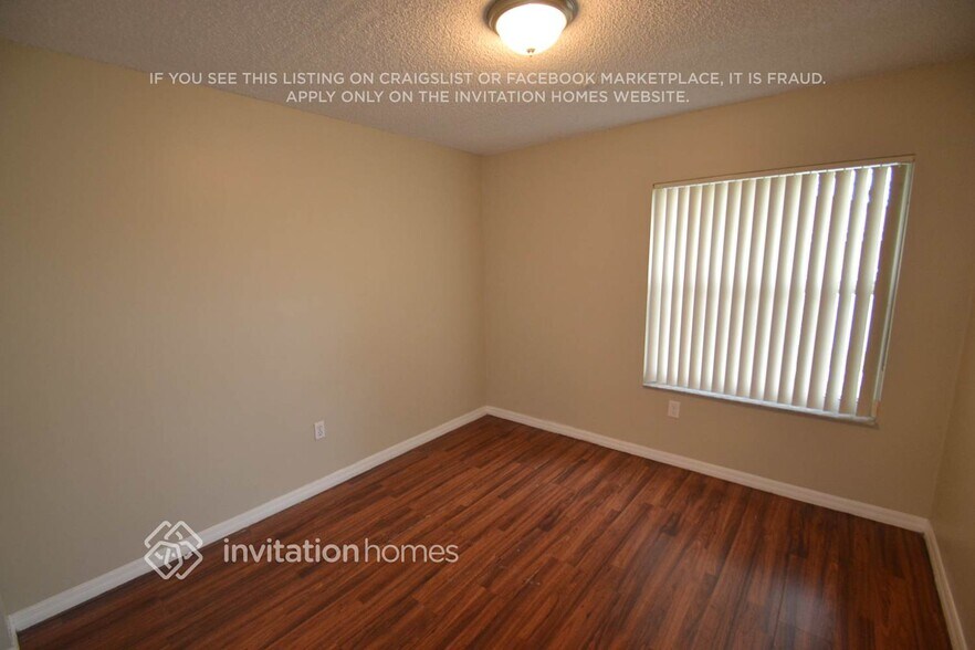 Building Photo - 2333 NW 195th Ave