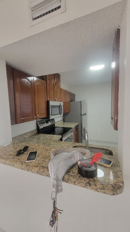 Building Photo - 1152 NW 124th Pl