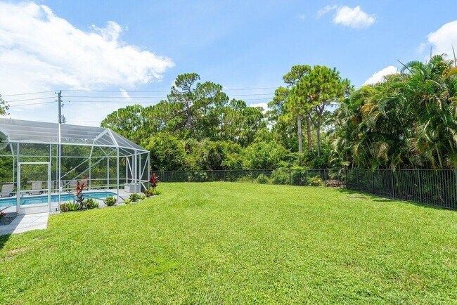 Building Photo - 8369 SE Island Way