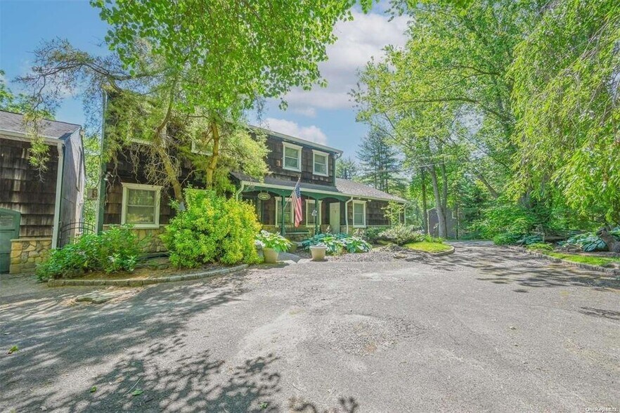 Primary Photo - 9 Lone Hill Pl