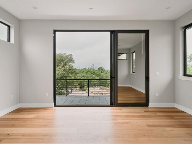 Building Photo - 412 Kemp St