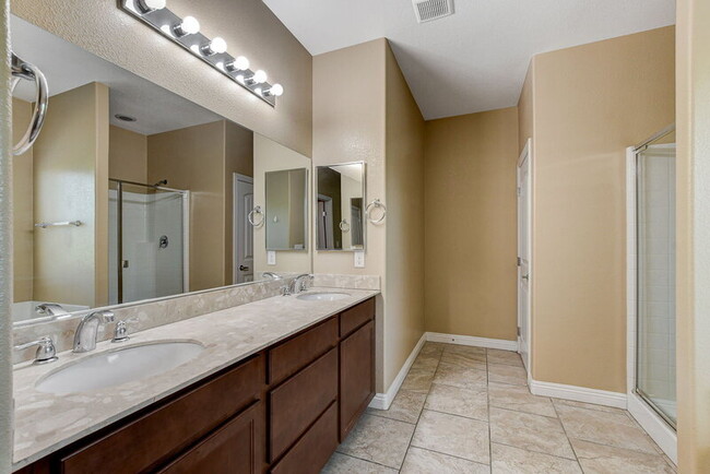 Building Photo - 1074 Fish Pond Ave