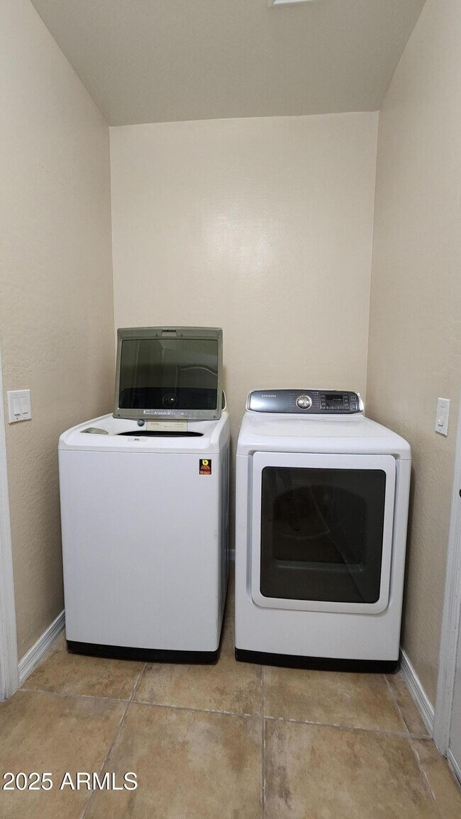 Building Photo - 35915 W Marin Ave