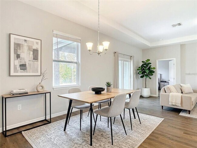 Building Photo - 1680 5th Ave