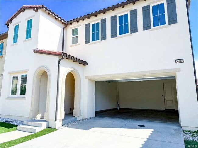 Building Photo - 20808 Spruce Cir