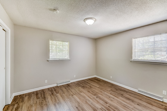 Building Photo - 5405 Valleyview Trail