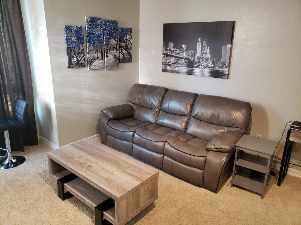 Building Photo - 1480 Broadway