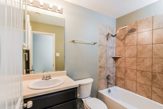 Building Photo - 8812 Belgian Fls