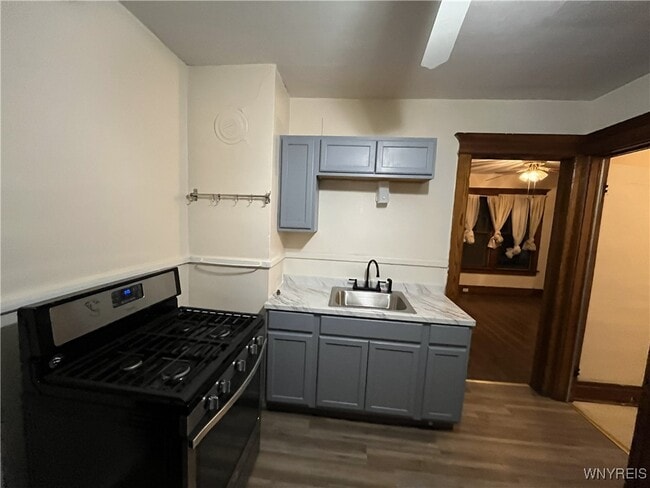 Building Photo - 168 Rodney Ave