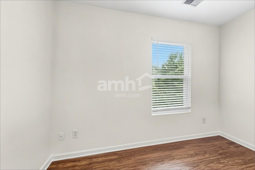Building Photo - 14716 Castletown House Dr