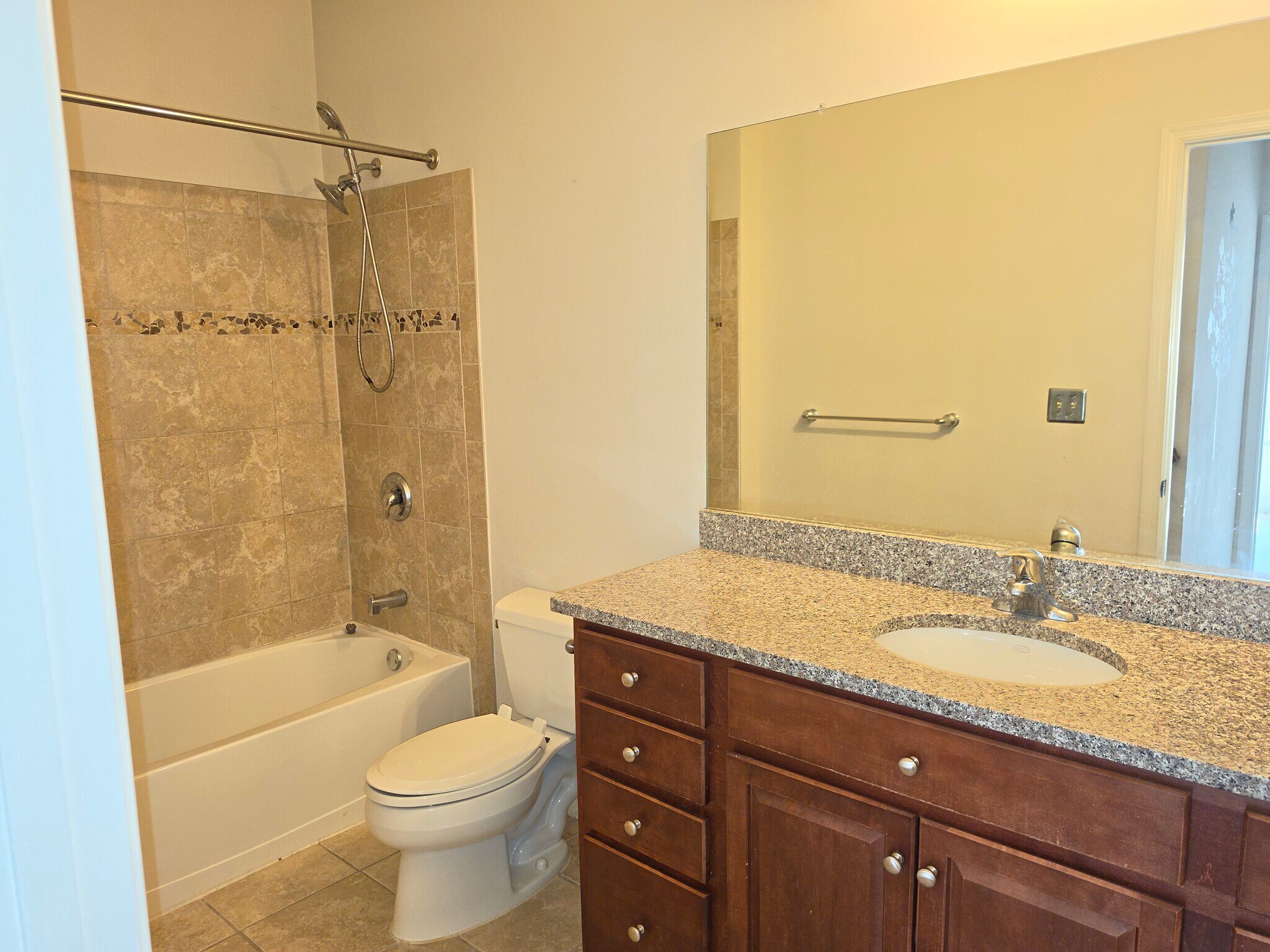 2nd full bathroom - 133 N Bread St