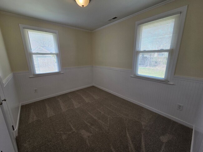 Building Photo - LAKELAND HOMES