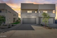 Building Photo - 2551 E Broadway Rd