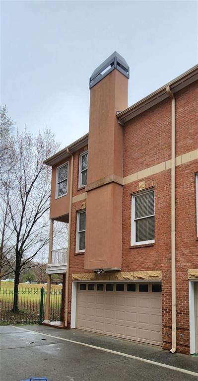 Building Photo - 687 Bonaventure Ave NE