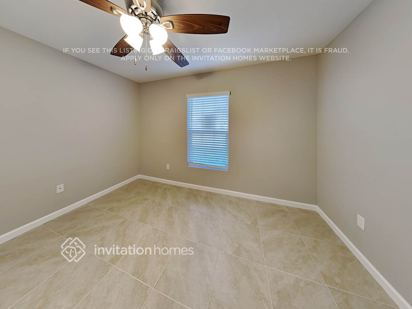 Building Photo - 1192 SW Ithaca St