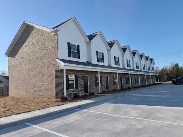 Building Photo - 1412 Alligator Rd