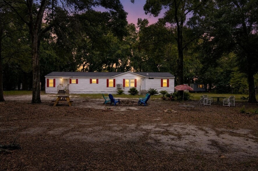 Building Photo - 7180 SW 19th Pl
